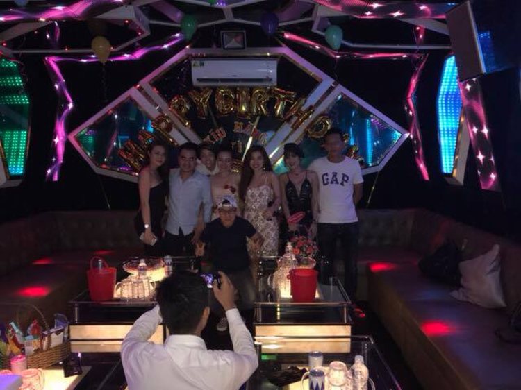 làm phòng karaoke 5