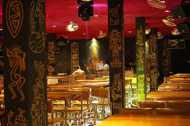 nội thất quán beer club