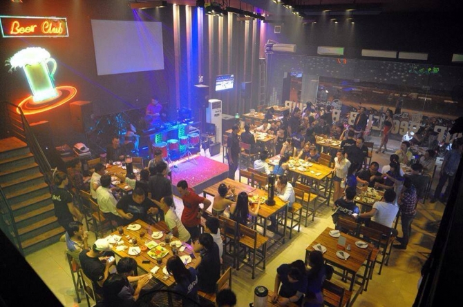 thi cong quan beer club