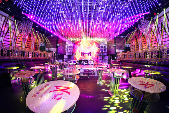 thiết kế quán bar