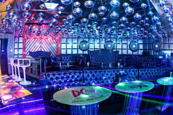 nội thất quán bar ,,xay dung bar club ,xay dung vu truong