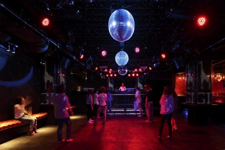 thiet ke thi cong bar club 2