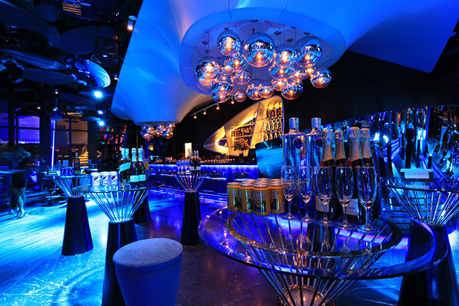 không gian nội thất quán bar