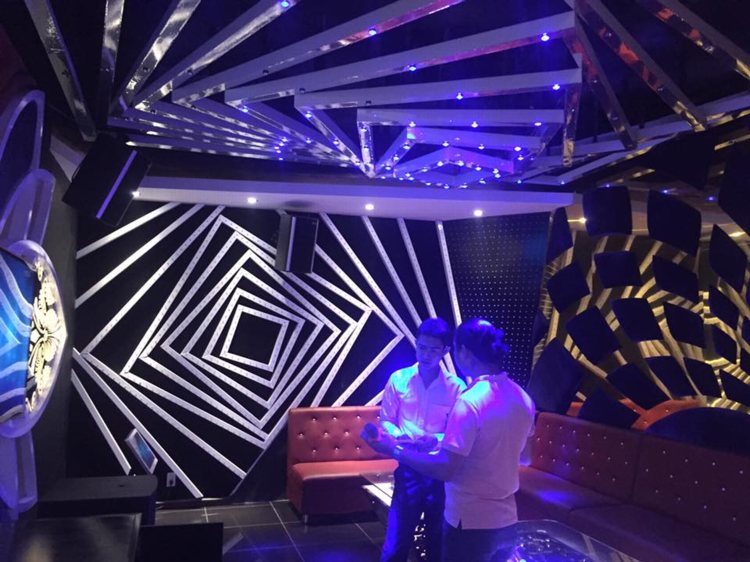 Thiết kế karaoke đẹp phong cách 6