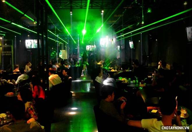 thiet ke quan cafe bar