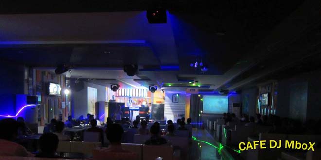 thiet ke noi that cafe bar