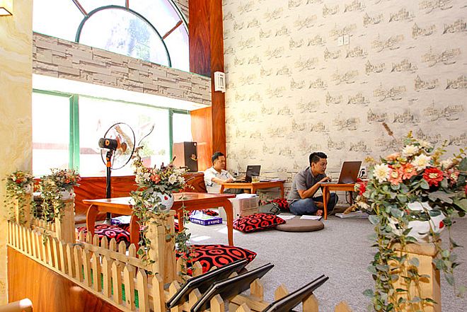 thiết kế cafe bệt