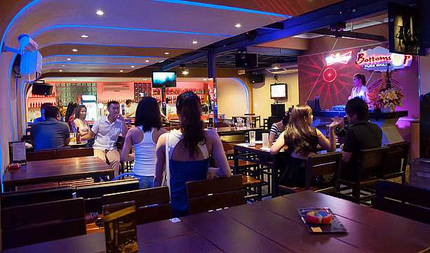 xây dựng beer club