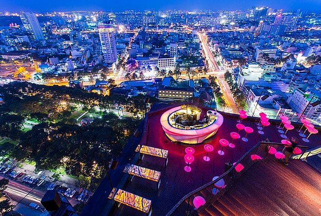 thiết kế quán bar hiện đại