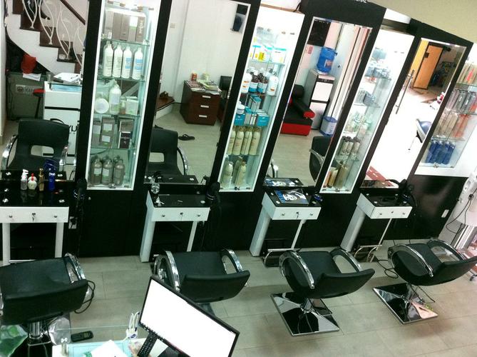 thiết kế nội thất salon tóc đẹp
