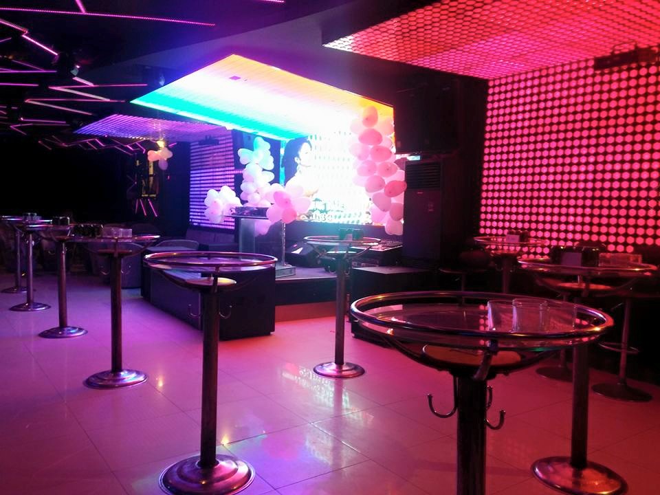thiết kế cafe sân vườn