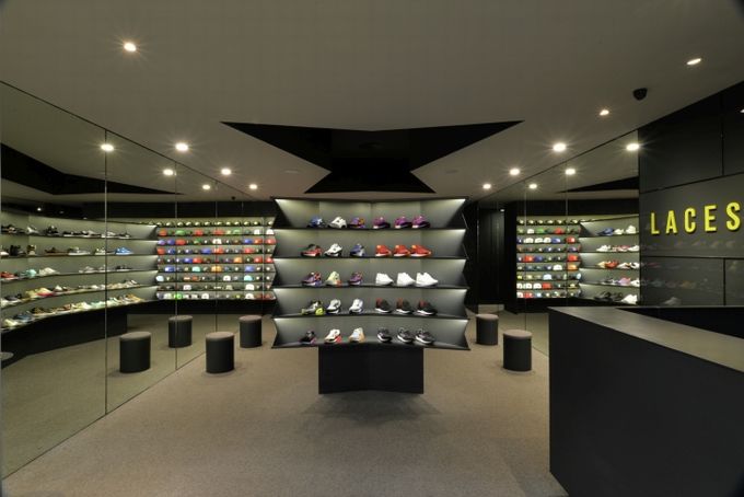 thiet ke shop giay thoi trang 2
