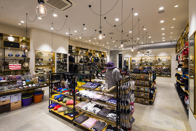 thiết kế thi công nội thất shop thời trang
