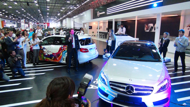 thi công nội thất showroom