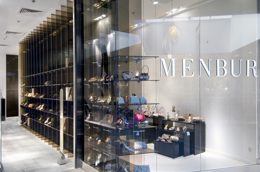 thiết kế shop giày