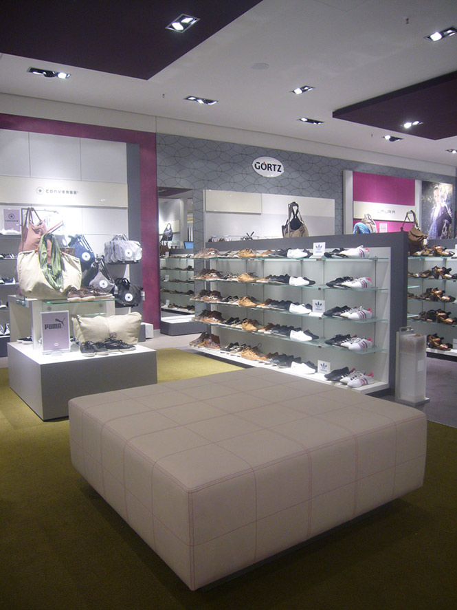 nội thất shop giày đẹp,thiet ke noi that shop giay dep