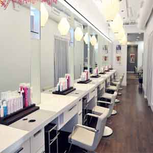 Thiết kế cửa hàng cắt tóc chuyên nghiệp