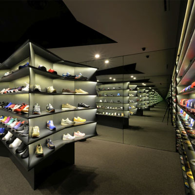 Thiết kế thi công shop giầy,miễn phí thiết kế shop